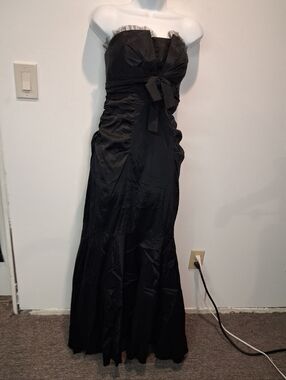 Xscape Size 14 Black Strapless Taffeta Mermaid Gown Small Flaw